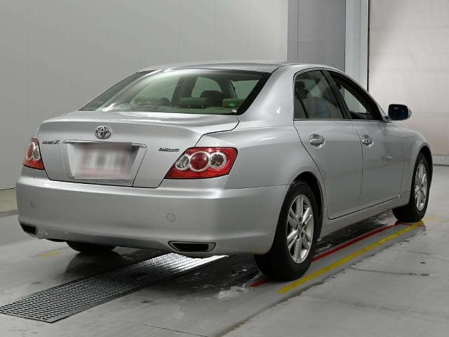 TOYOTA Mark X thumbnail 2