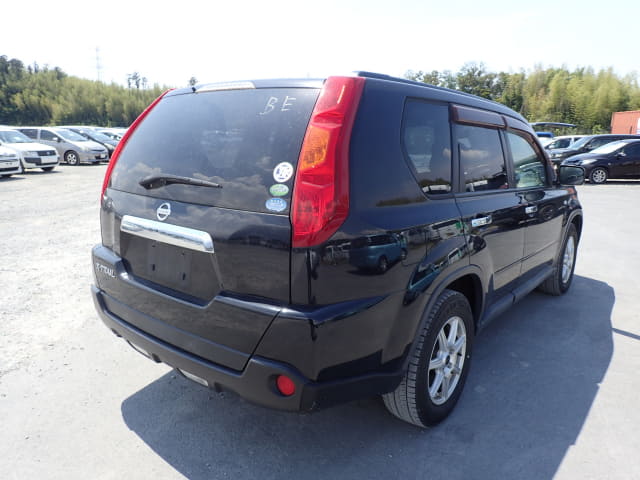 NISSAN X-Trail thumbnail 5