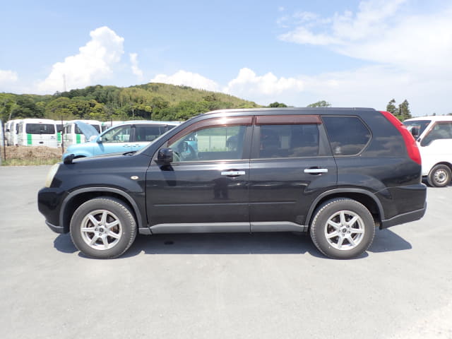 NISSAN X-Trail thumbnail 2