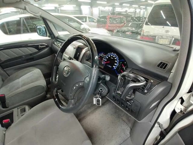 TOYOTA Alphard thumbnail 60