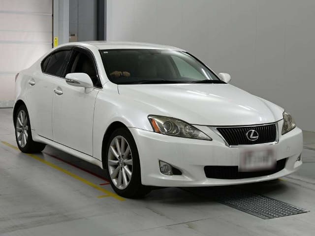 LEXUS IS thumbnail 7