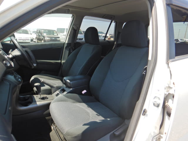 TOYOTA RAV4 thumbnail 28