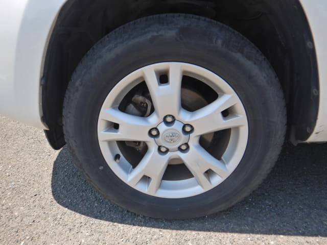 TOYOTA RAV4 thumbnail 9
