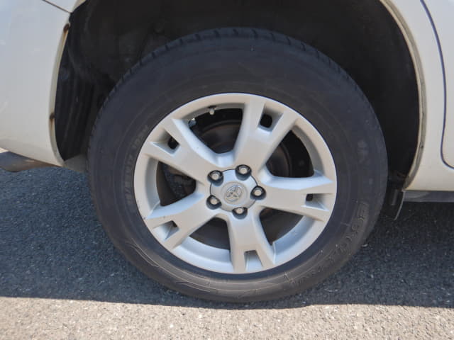 TOYOTA RAV4 thumbnail 11