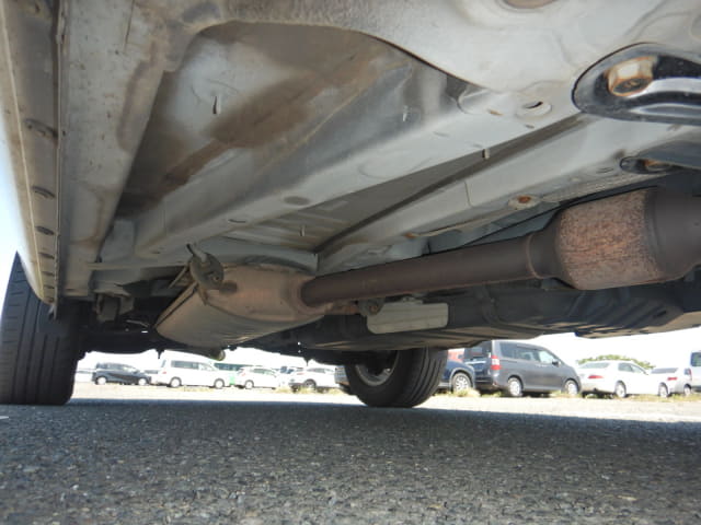 TOYOTA RAV4 thumbnail 23