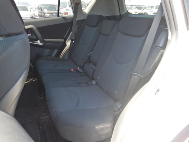 TOYOTA RAV4 thumbnail 29