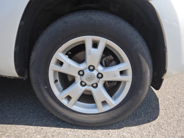 TOYOTA RAV4 thumbnail 12