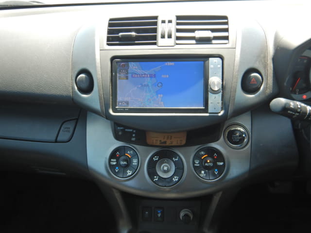 TOYOTA RAV4 thumbnail 37