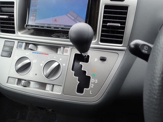 TOYOTA Raum thumbnail 38