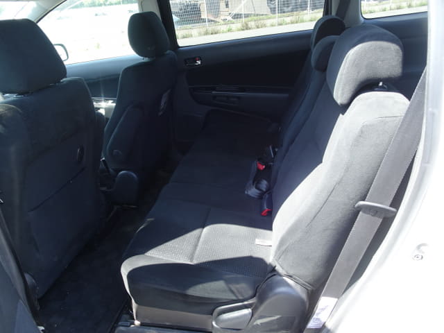 TOYOTA Wish thumbnail 27