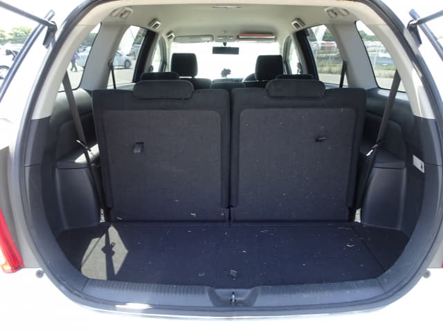 TOYOTA Wish thumbnail 29
