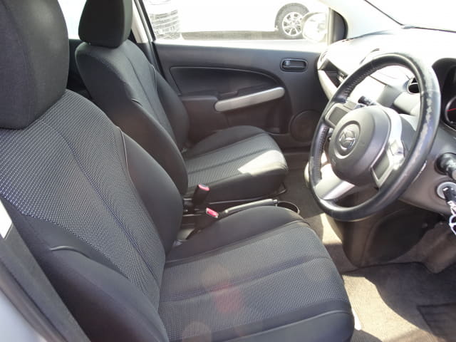 MAZDA Demio thumbnail 25