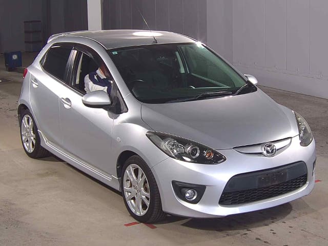 MAZDA Demio thumbnail 6