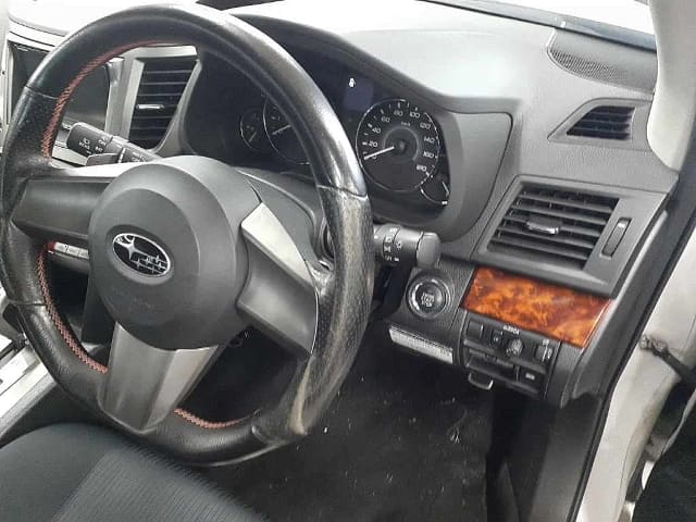 SUBARU Legacy B4 thumbnail 3