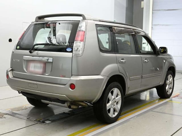 NISSAN X-Trail thumbnail 2