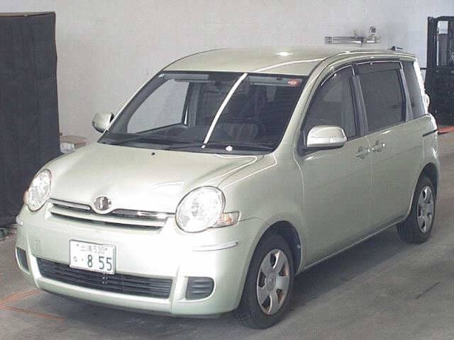 TOYOTA Sienta
