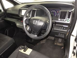 2011 HONDA Step WGN