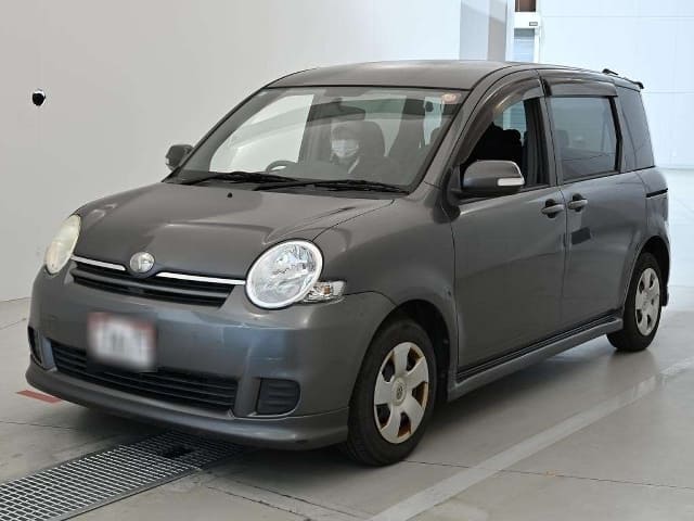 TOYOTA Sienta;