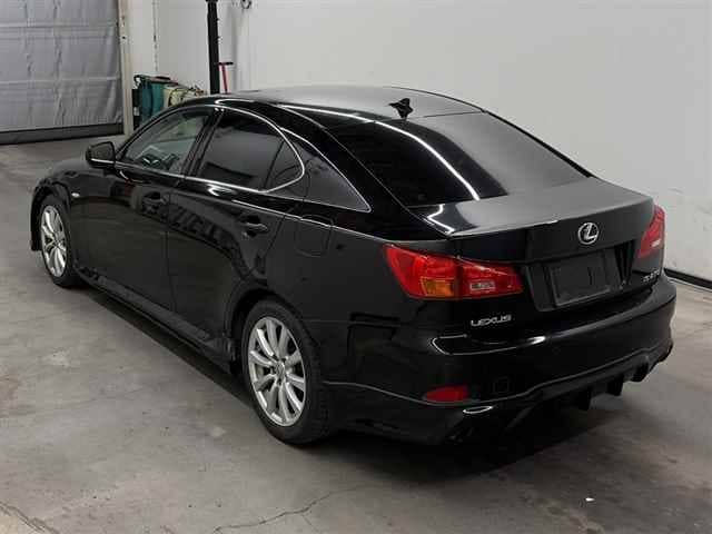 LEXUS IS thumbnail 8