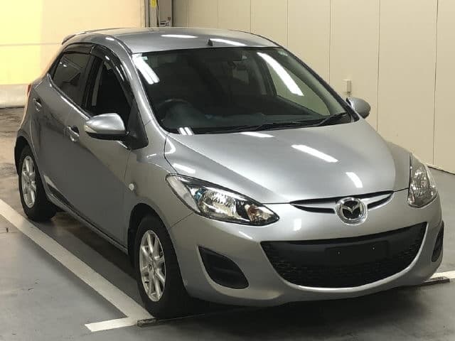 MAZDA Demio thumbnail 4