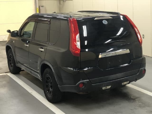 NISSAN X-Trail thumbnail 5