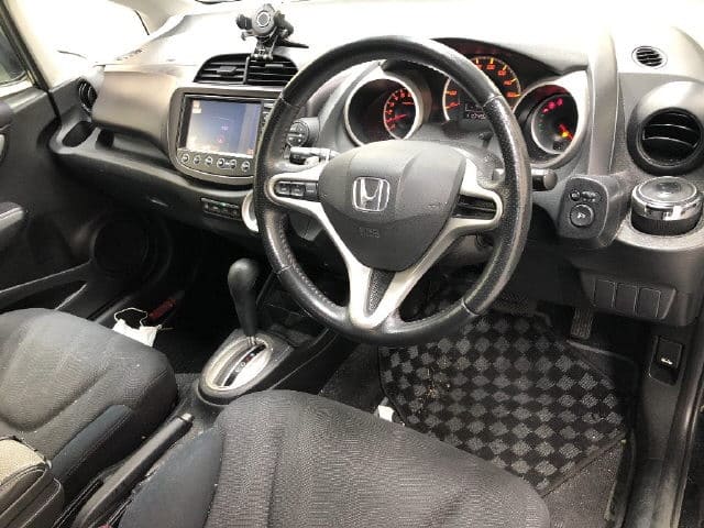 HONDA Fit thumbnail 3