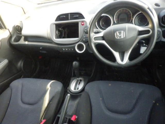 HONDA Fit thumbnail 3