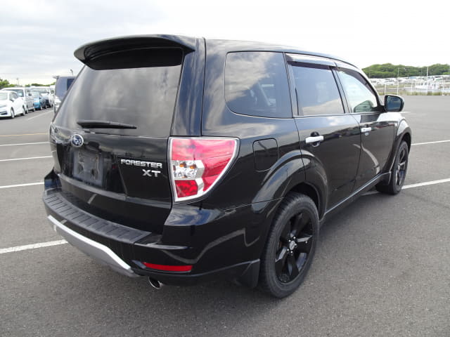 SUBARU Forester thumbnail 5