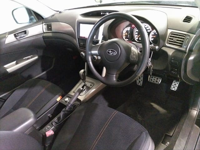 SUBARU Forester thumbnail 3