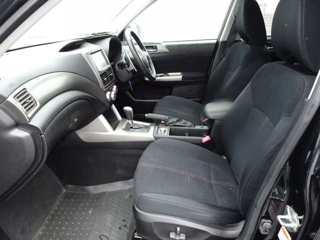 SUBARU Forester thumbnail 26