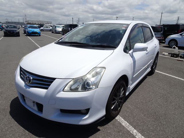 TOYOTA Blade