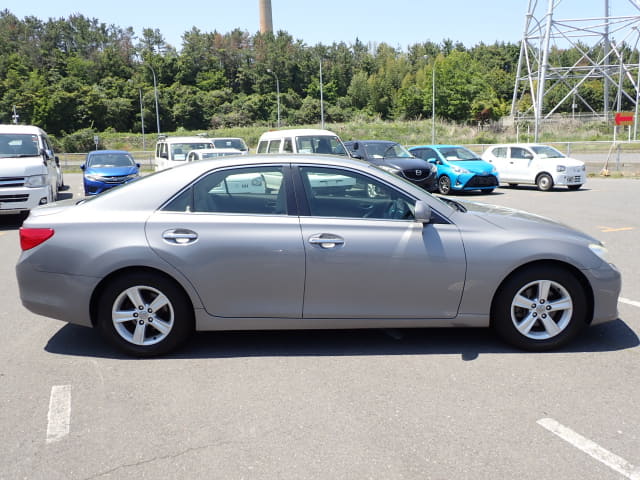 TOYOTA Mark X thumbnail 6