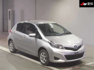 2011 TOYOTA Vitz