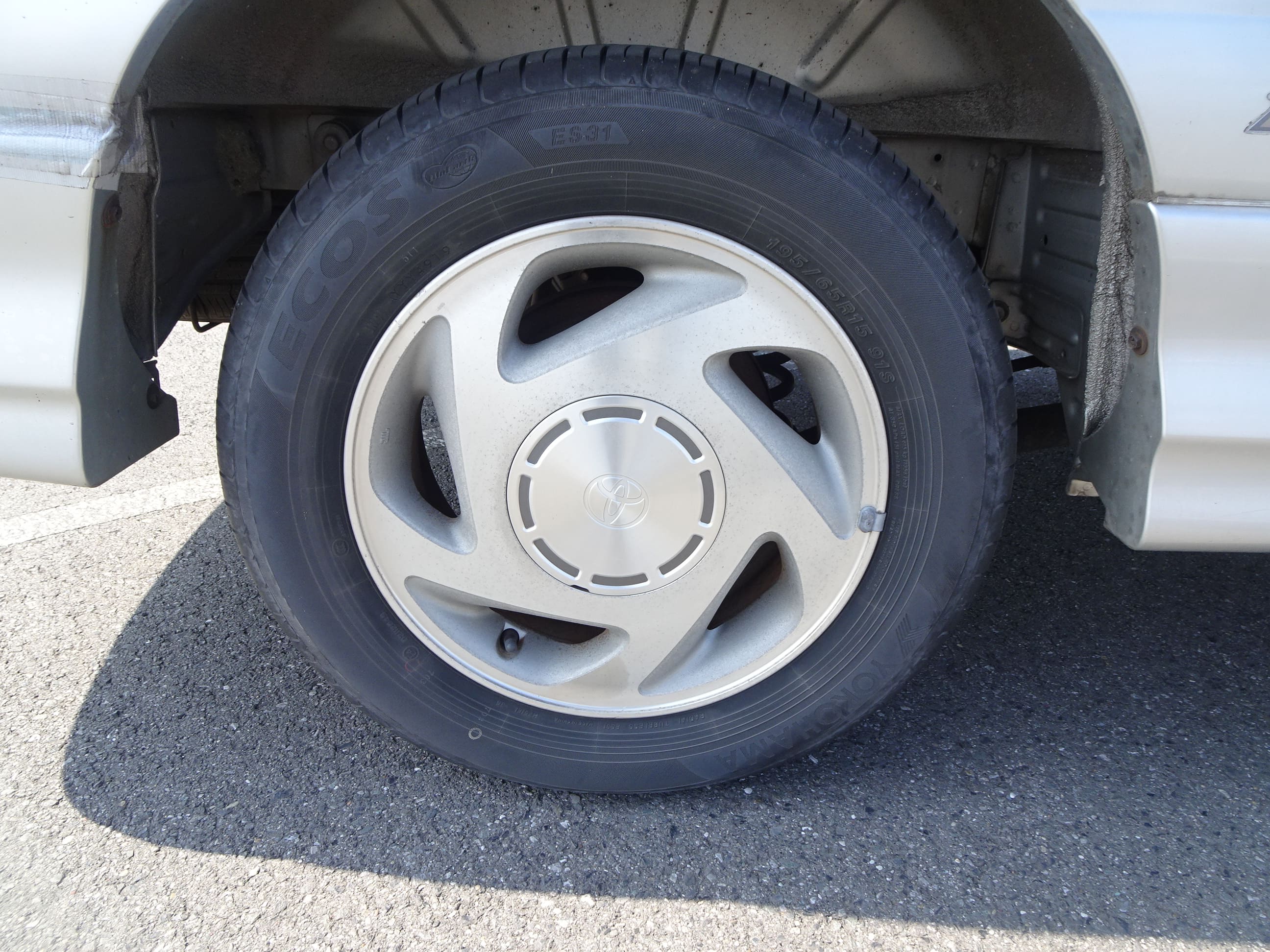 2001 Toyota Lite Ace JDM car for sale — photo 11 of 25
