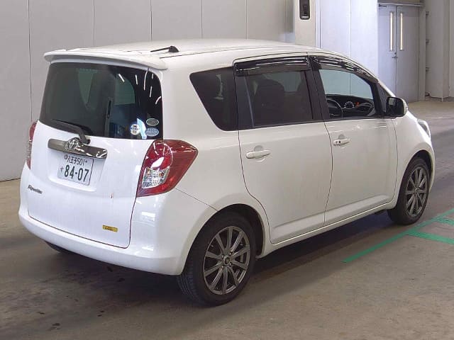 TOYOTA Ractis thumbnail 44