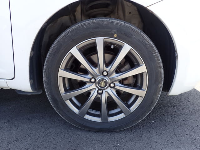 TOYOTA Ractis thumbnail 12