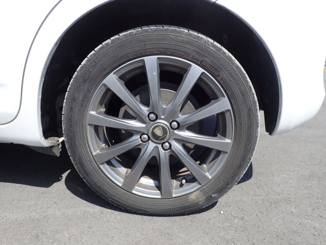 TOYOTA Ractis thumbnail 10