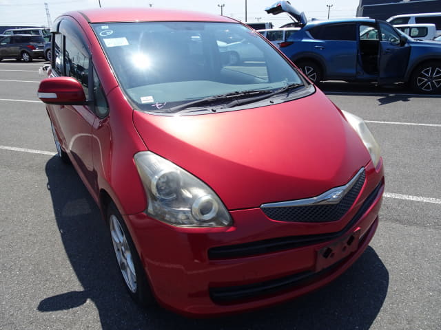 TOYOTA Ractis thumbnail 7