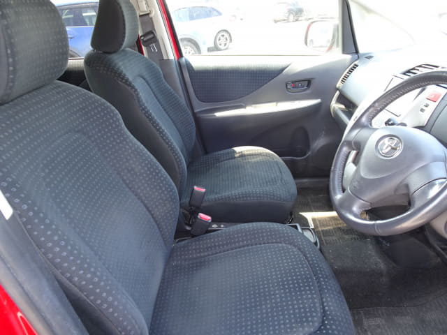TOYOTA Ractis thumbnail 25