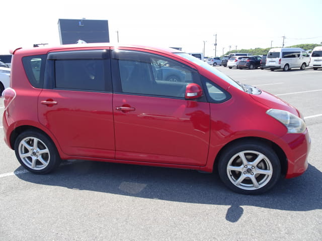 TOYOTA Ractis thumbnail 6