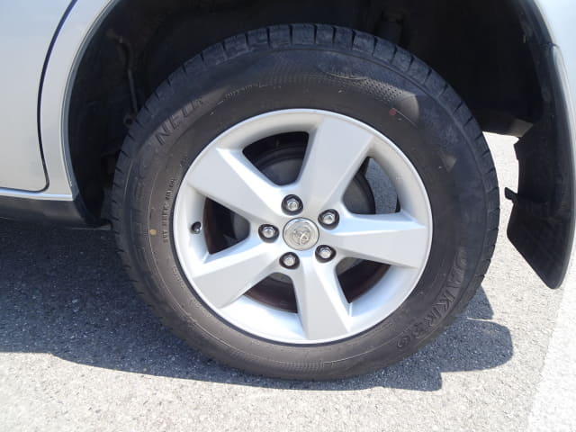 TOYOTA RAV4 thumbnail 10