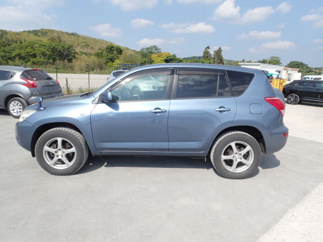 TOYOTA RAV4 thumbnail 2
