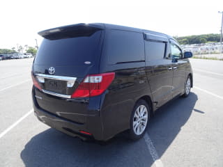 2011 TOYOTA Alphard