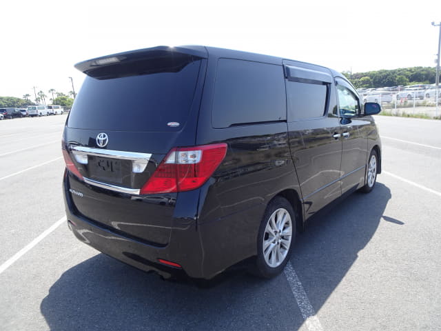 TOYOTA Alphard thumbnail 5