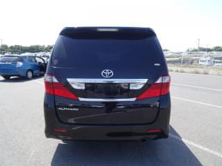2011 TOYOTA Alphard
