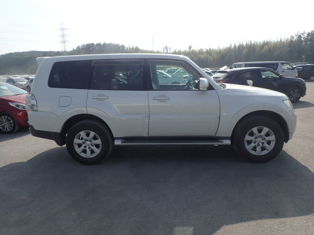 MITSUBISHI Pajero thumbnail 6