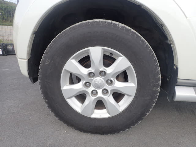 MITSUBISHI Pajero thumbnail 9