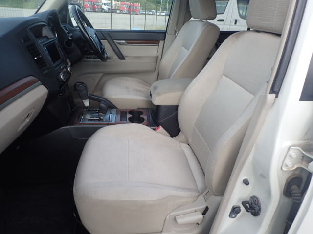 MITSUBISHI Pajero thumbnail 26