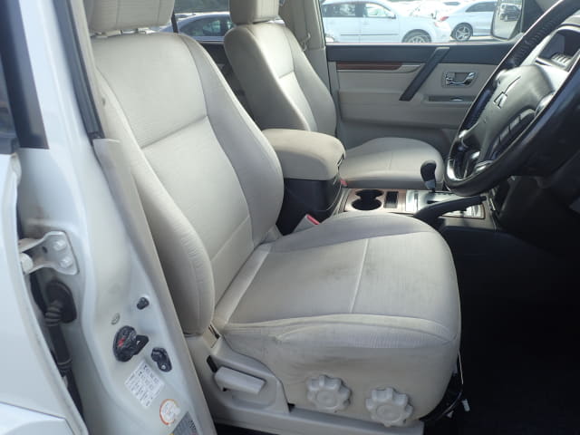 MITSUBISHI Pajero thumbnail 25