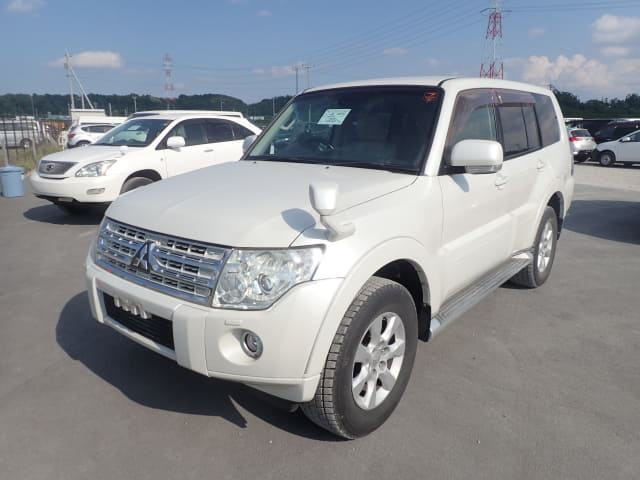 2009 MITSUBISHI Pajero